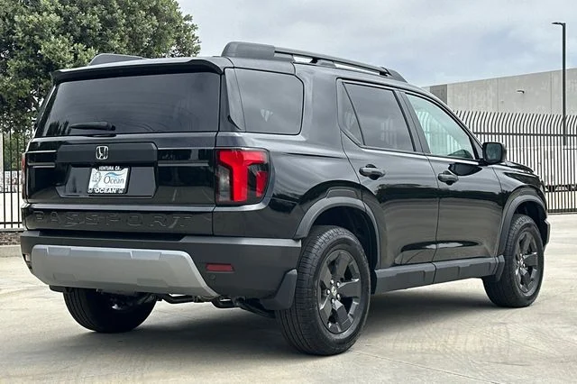 New 2026 Crystal Black Pearl Honda RTL image 4