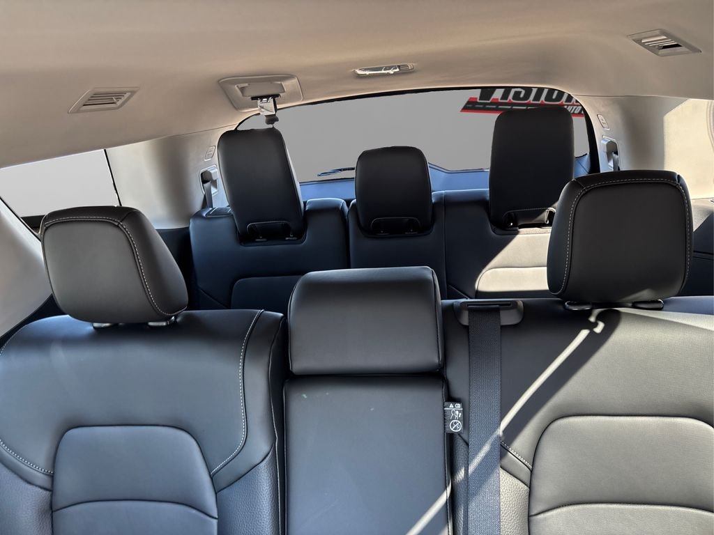 2025 Nissan Pathfinder SL - Photo 24