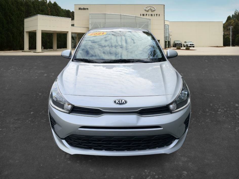 Used 2021 Silky Silver Kia S image 2