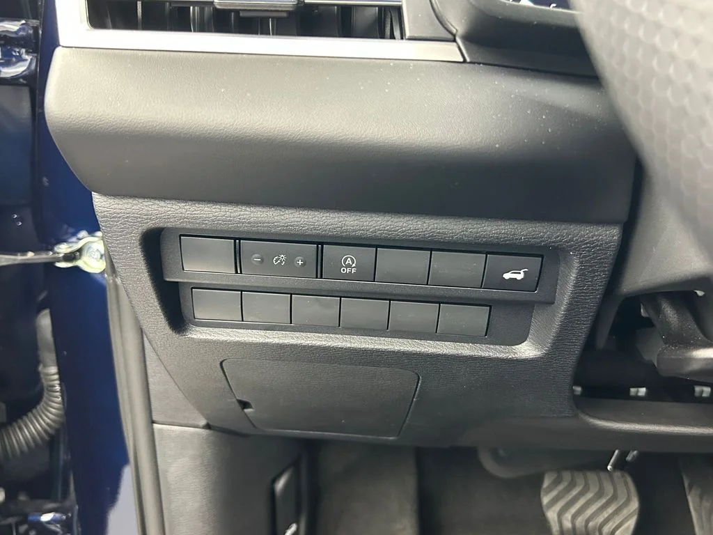 2026 Mitsubishi Outlander SE - Photo 36