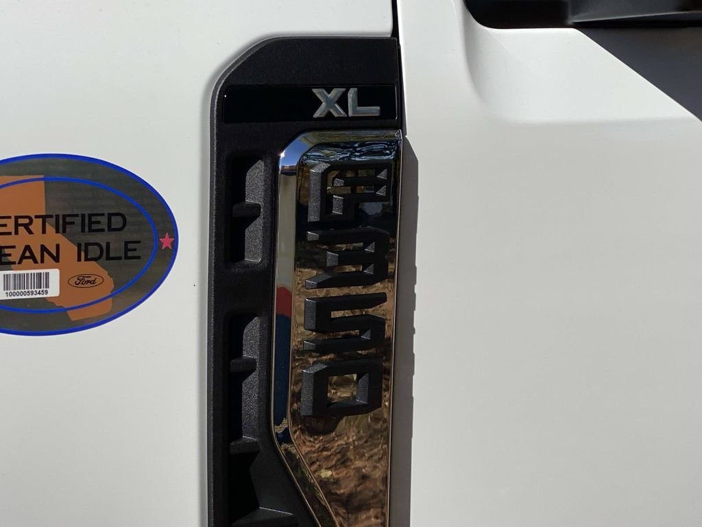 New 2026 Oxford White Ford F-350® XL image 9