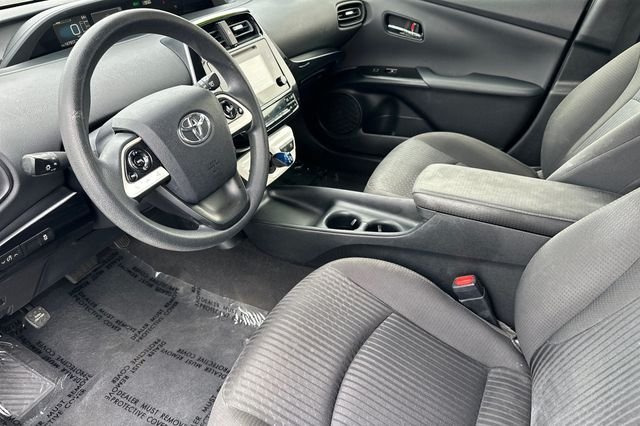 Used 2016 Gray Toyota Two image 11