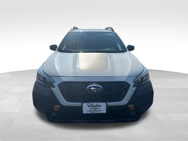 Used 2025 White Subaru Wilderness image 9