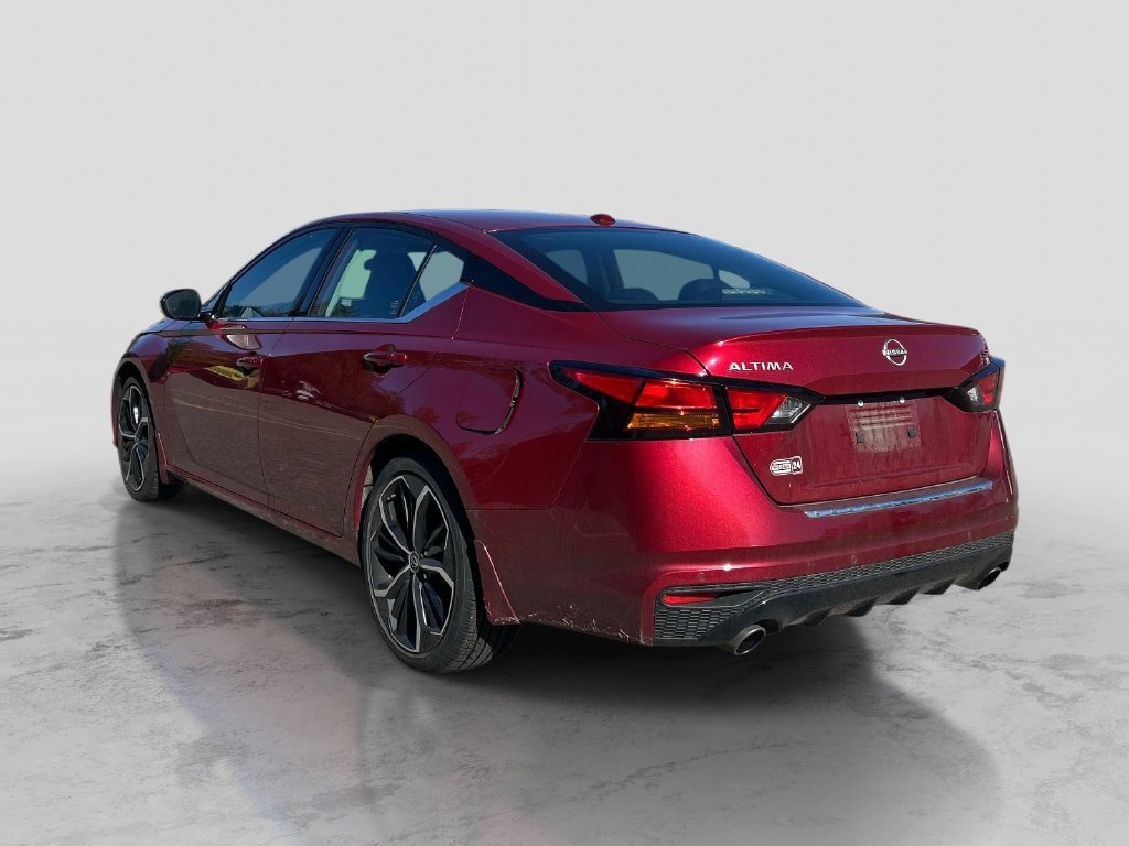 Used 2023 Red Nissan 2.5 SR image 3