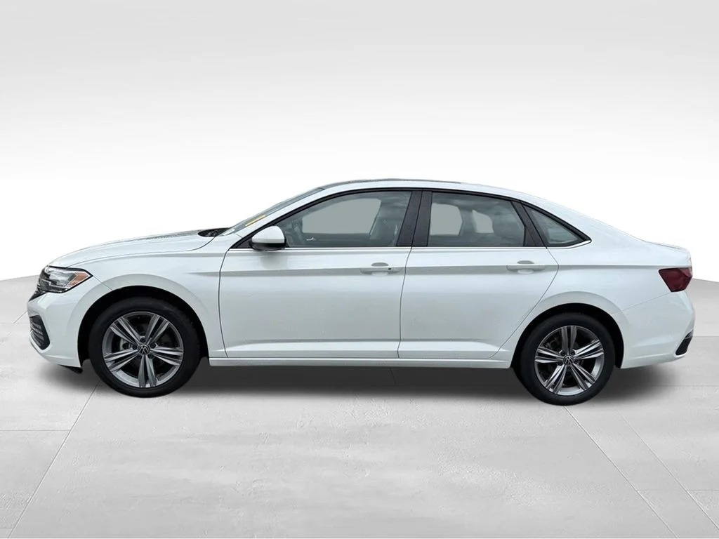 3VW7M7BU2NM016083