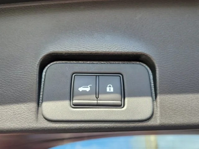 Certified Used 2023 Red Nissan SL image 10