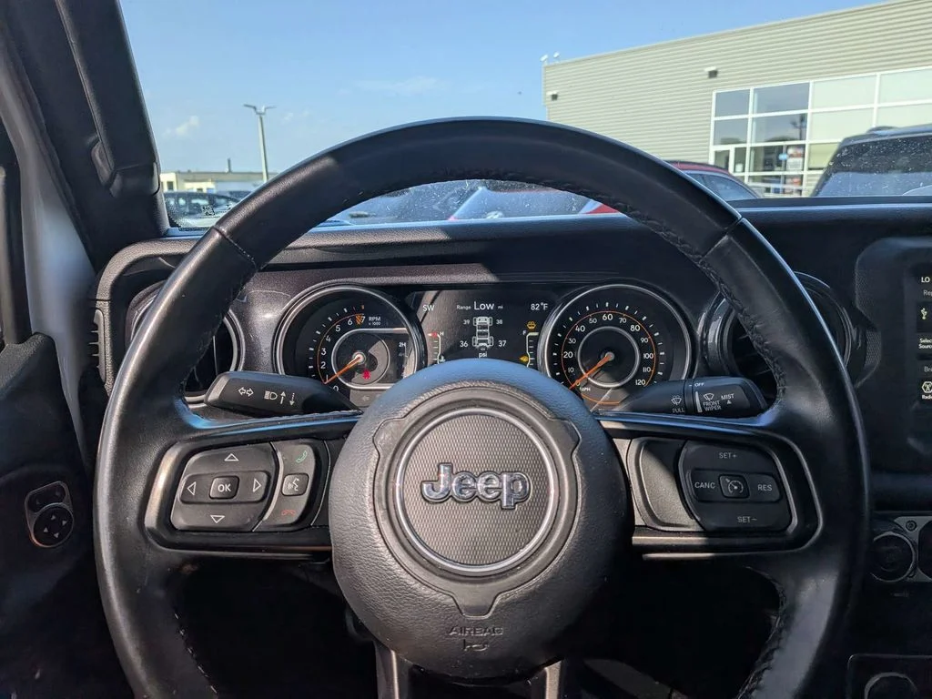 Used 2020 White Jeep Unlimited Sport image 20