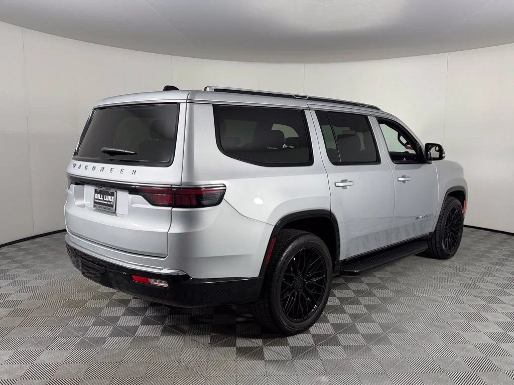 Certified Used 2024 Silver Jeep Base image 8