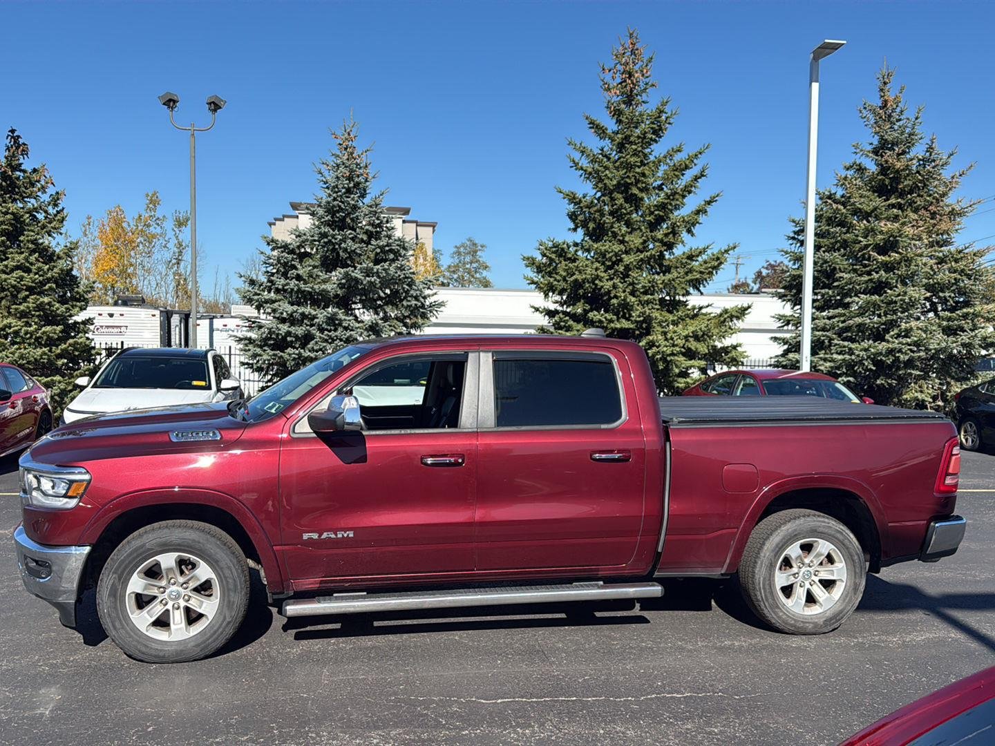 Used 2019 Delmonico Red Pearlcoat Ram Laramie image 10