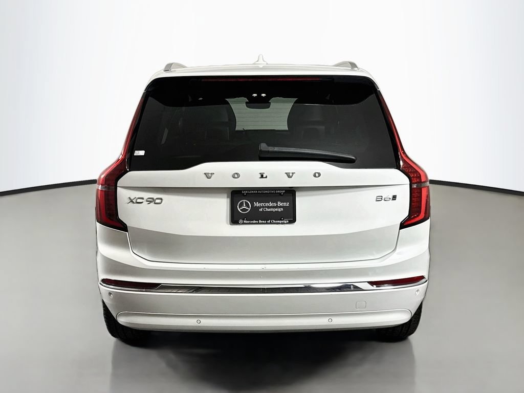 Used 2025 White Volvo Plus image 6