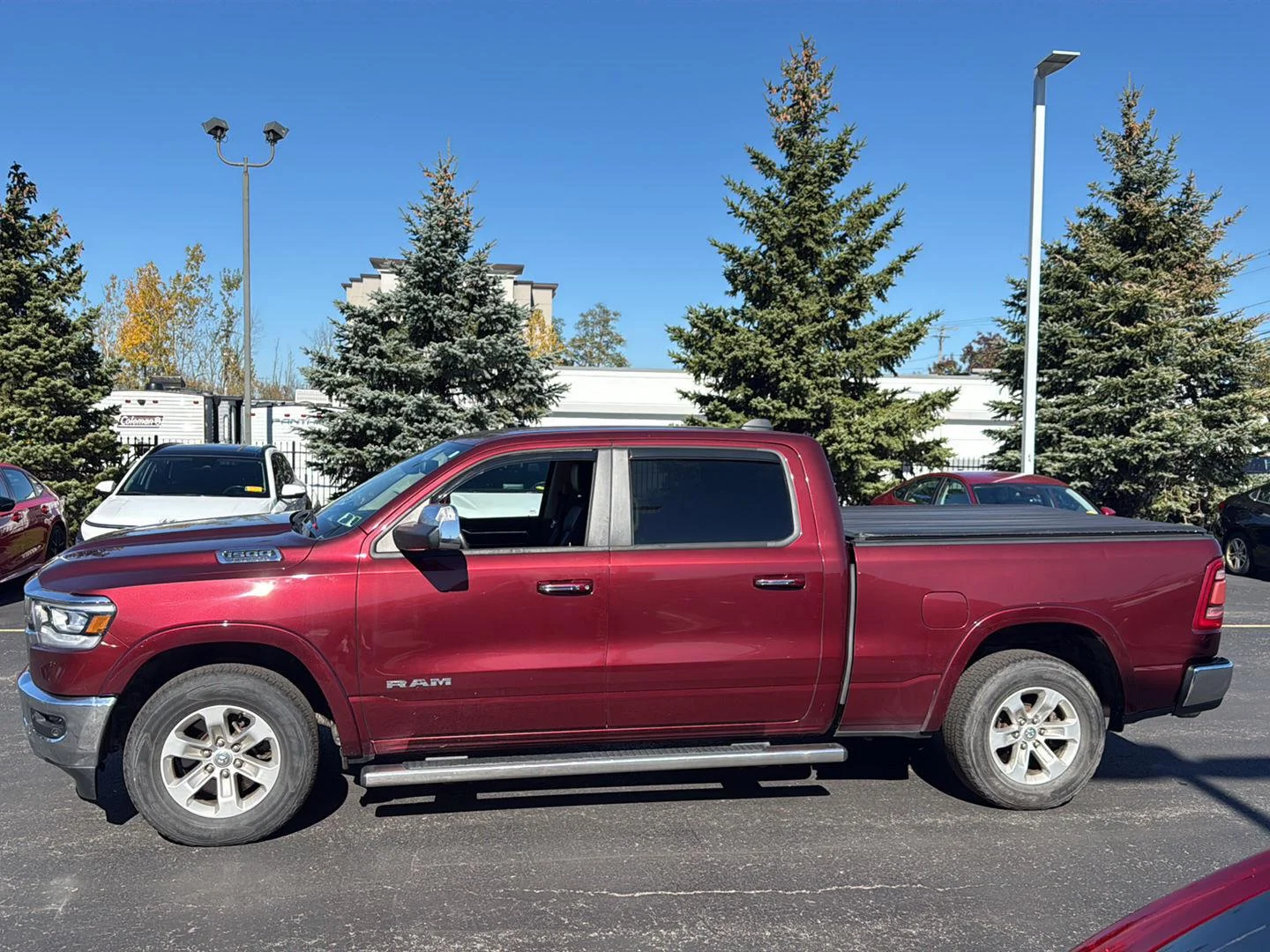 Used 2019 Delmonico Red Pearlcoat Ram Laramie image 10