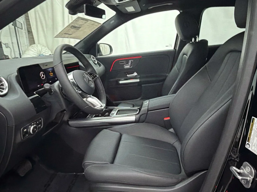 New 2026 Black Mercedes-Benz GLA 250 image 12