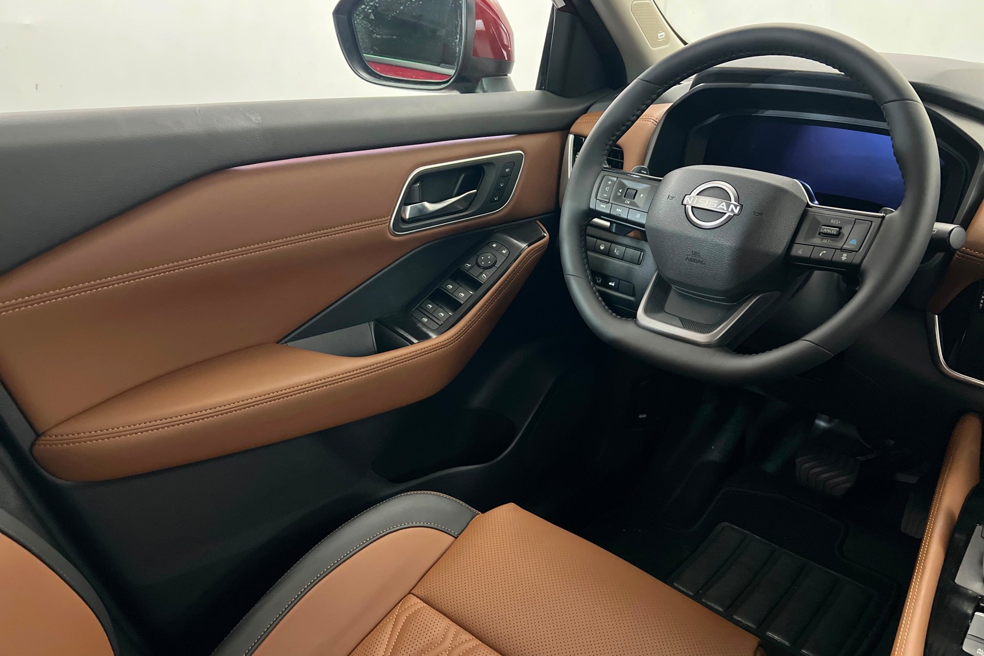 New 2026 Scarlet Ember Tintcoat Nissan Platinum image 15