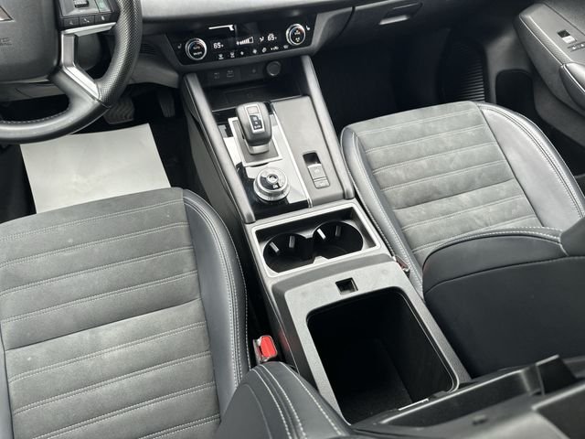 Used 2024 Graphite Gray Mitsubishi SE image 24
