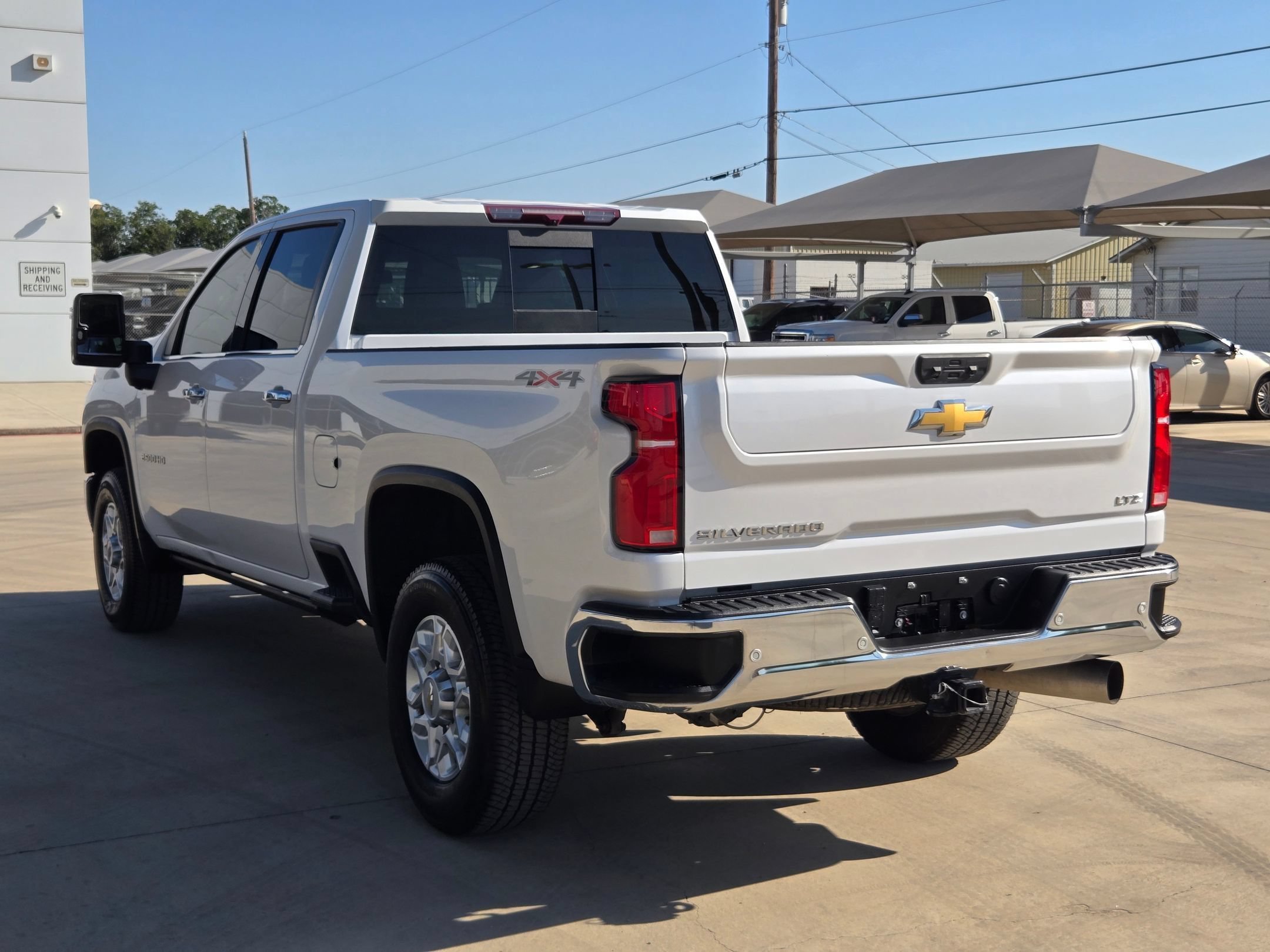 Used 2024 Iridescent Pearl Tricoat Chevrolet LTZ image 5