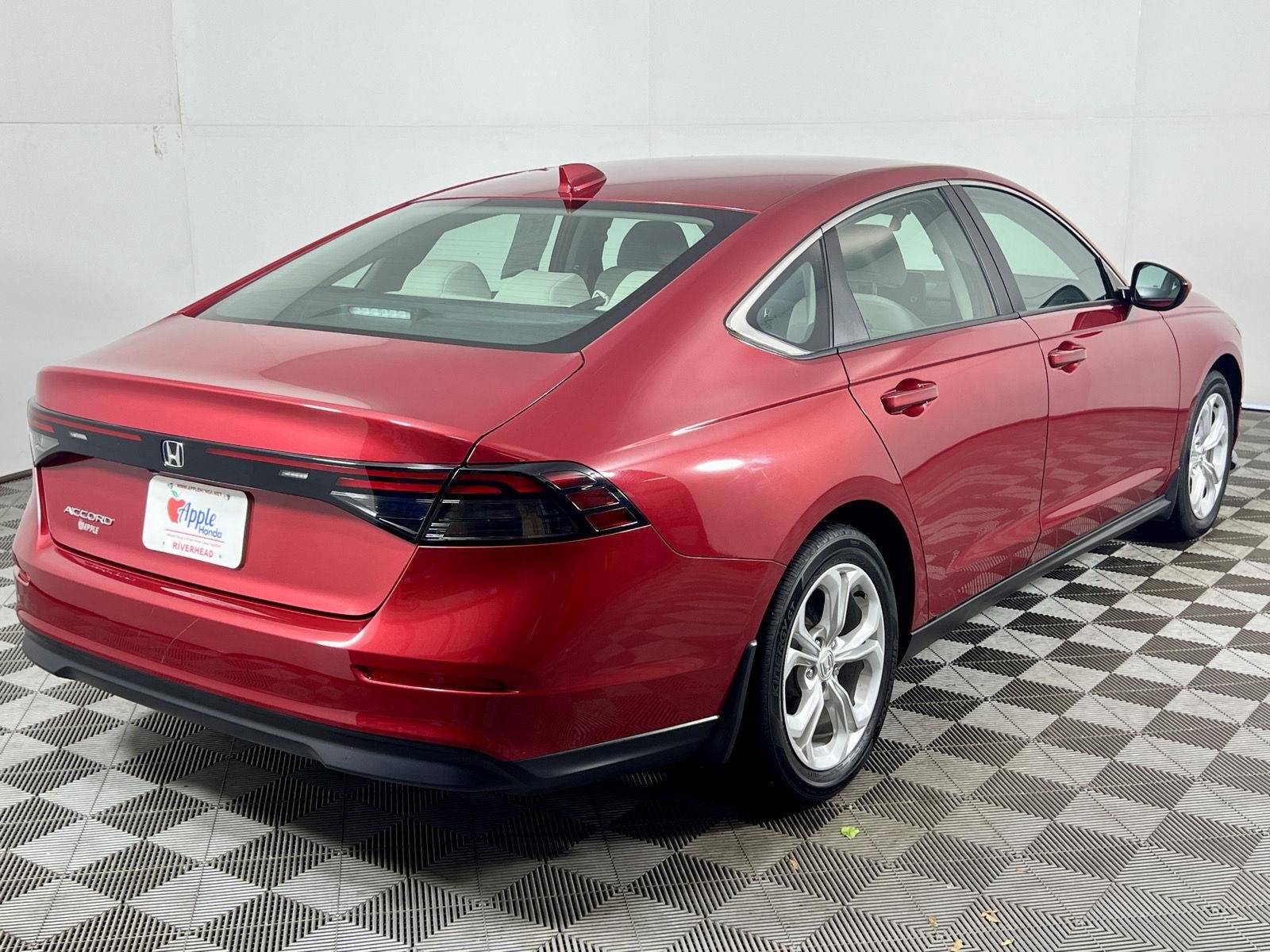 2024 Honda Accord LX - Photo 6