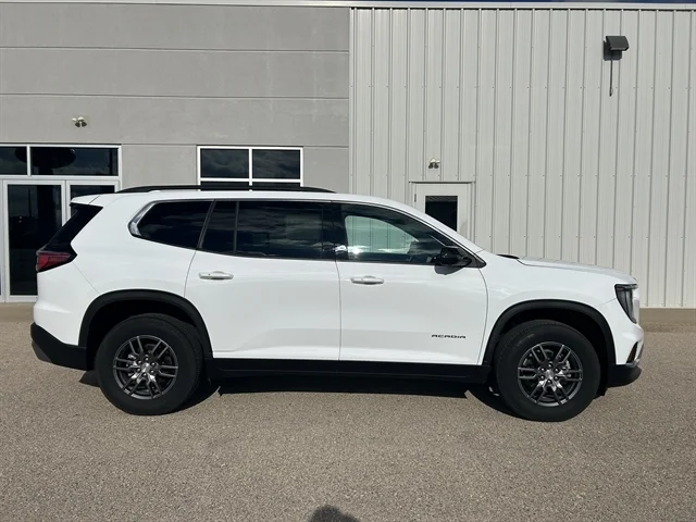 Used 2025 WHITE GMC FWD Elevation image 4