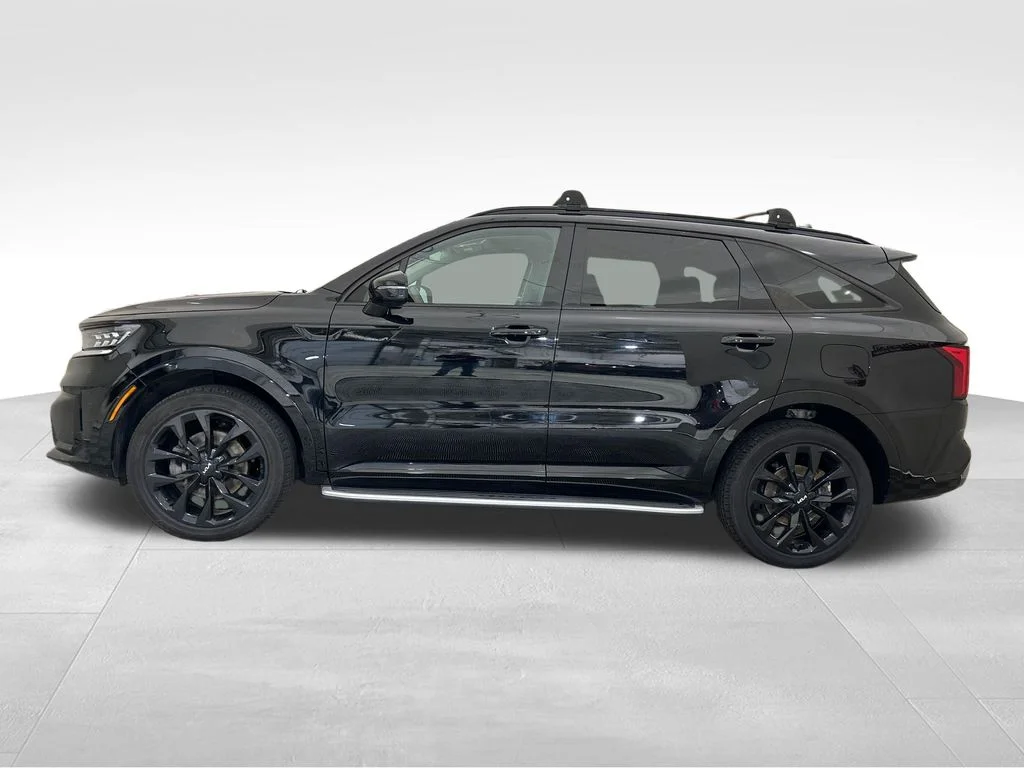 Used 2023 Black Kia SX image 2