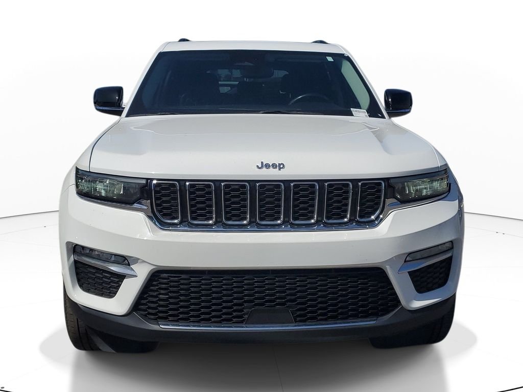 Used 2022 White Jeep Limited image 3
