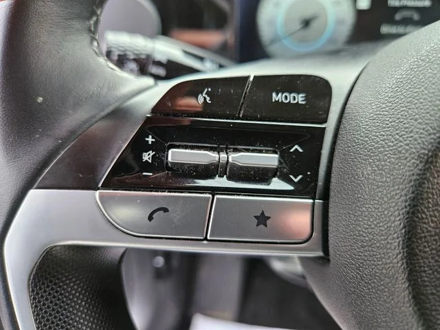 Used 2024 Gray Hyundai SEL image 34