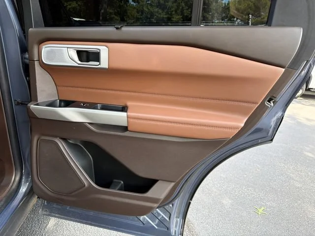 Used 2021 Blue Ford King Ranch image 16
