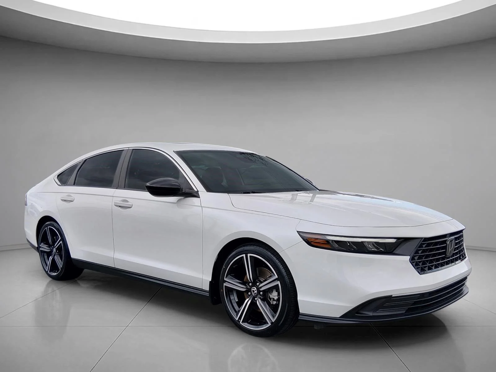 Used 2025 Platinum White Pearl Honda Sport image 7