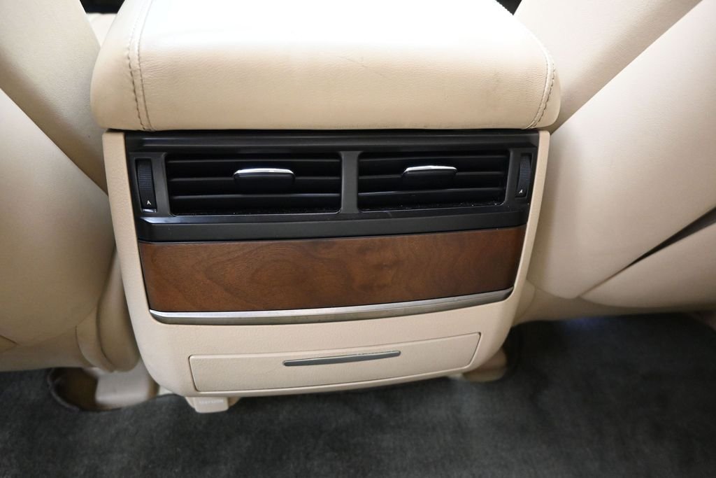 2017 Lexus LX 570 - Photo 20