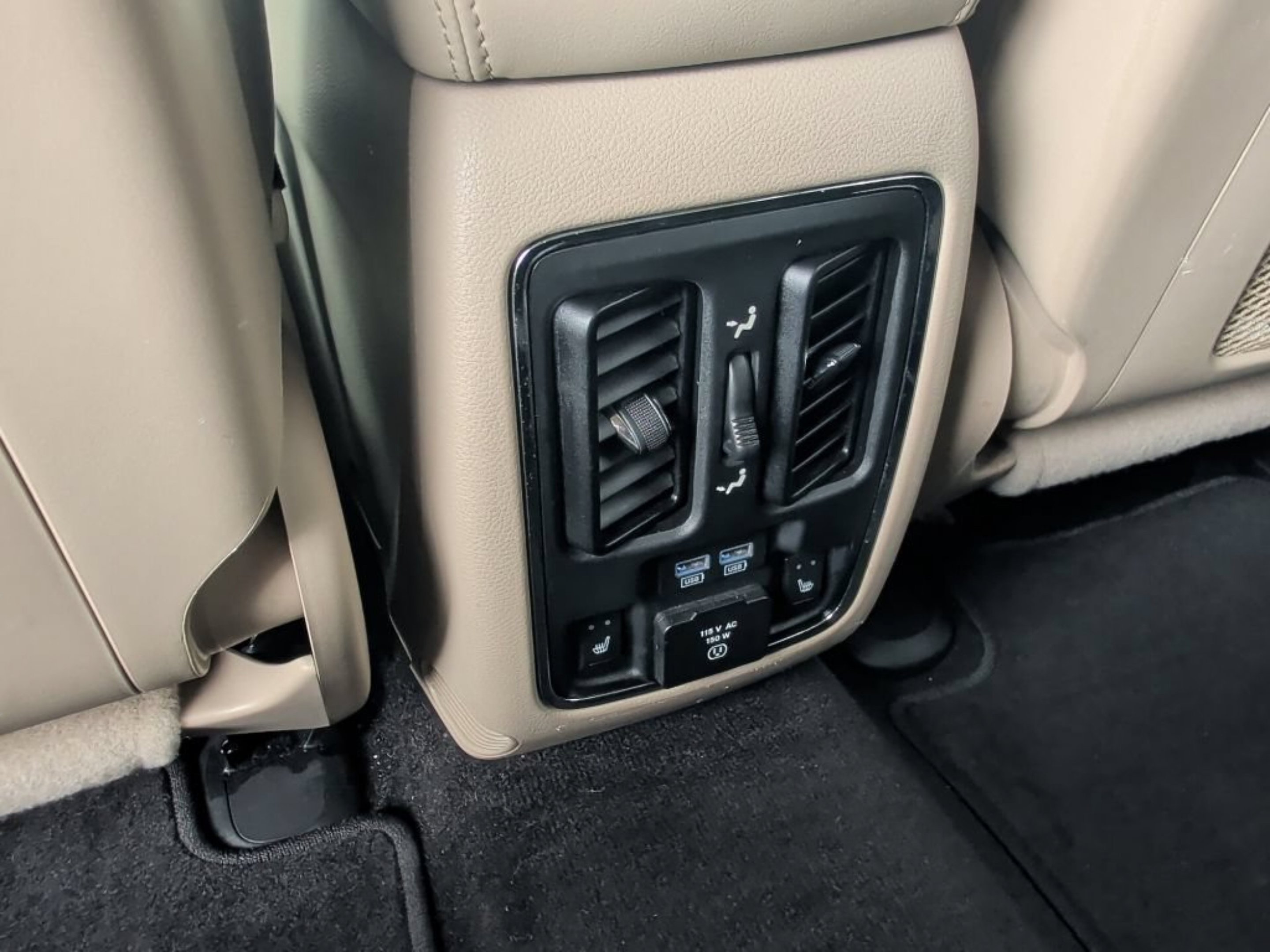 Used 2015 Bright White Clearcoat Jeep Limited image 46