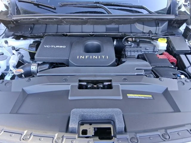 New 2026 2T RAD WHT INFINITI Sport AWD image 27