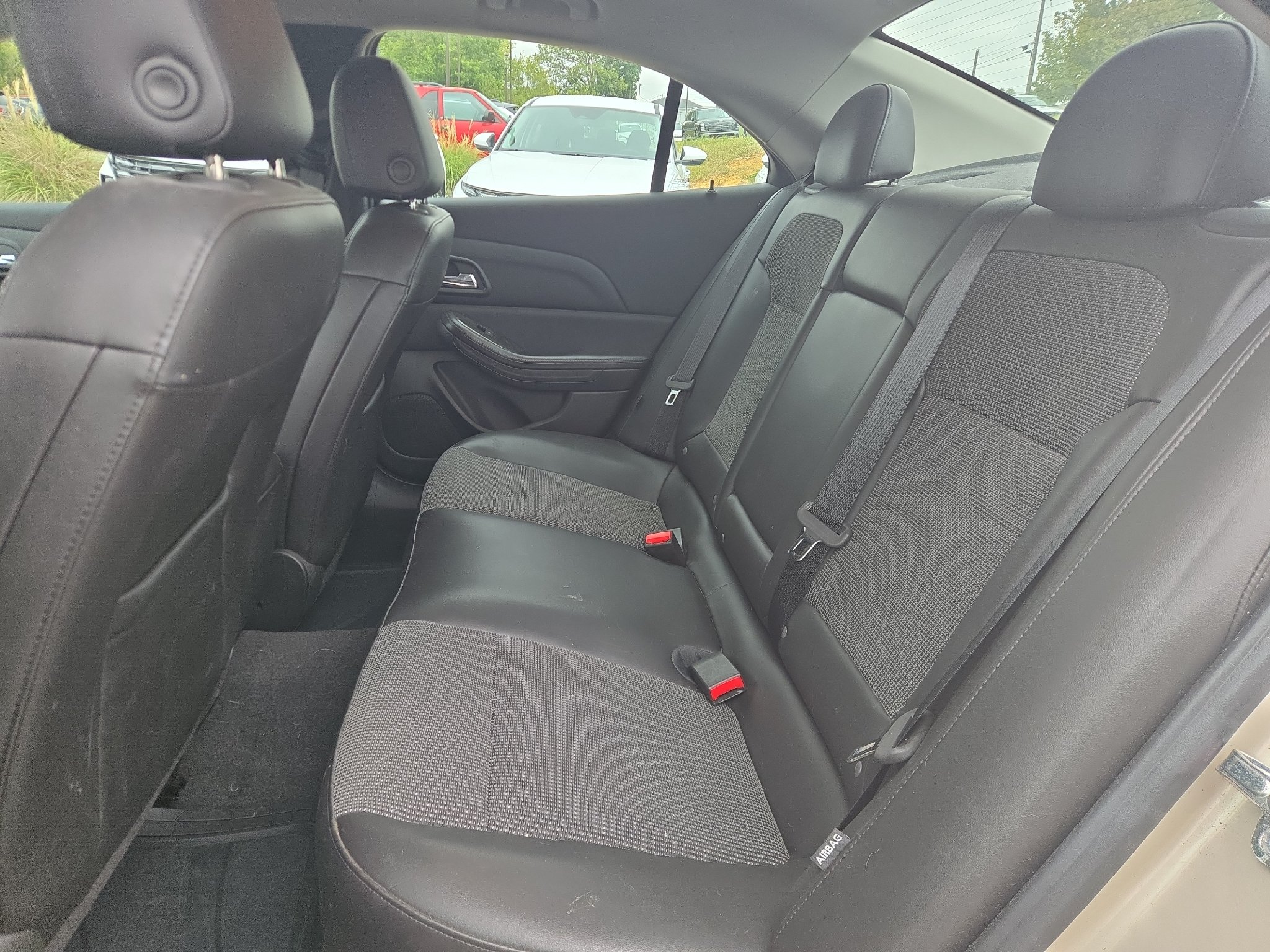 Used 2016 Champagne Silver Metallic Chevrolet LT image 11