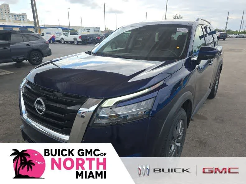 2025 Nissan Pathfinder SV 4WD's photo