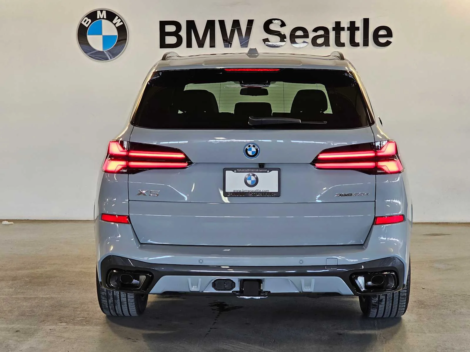 New 2026 Brooklyn Grey Metallic BMW xDrive50e image 5