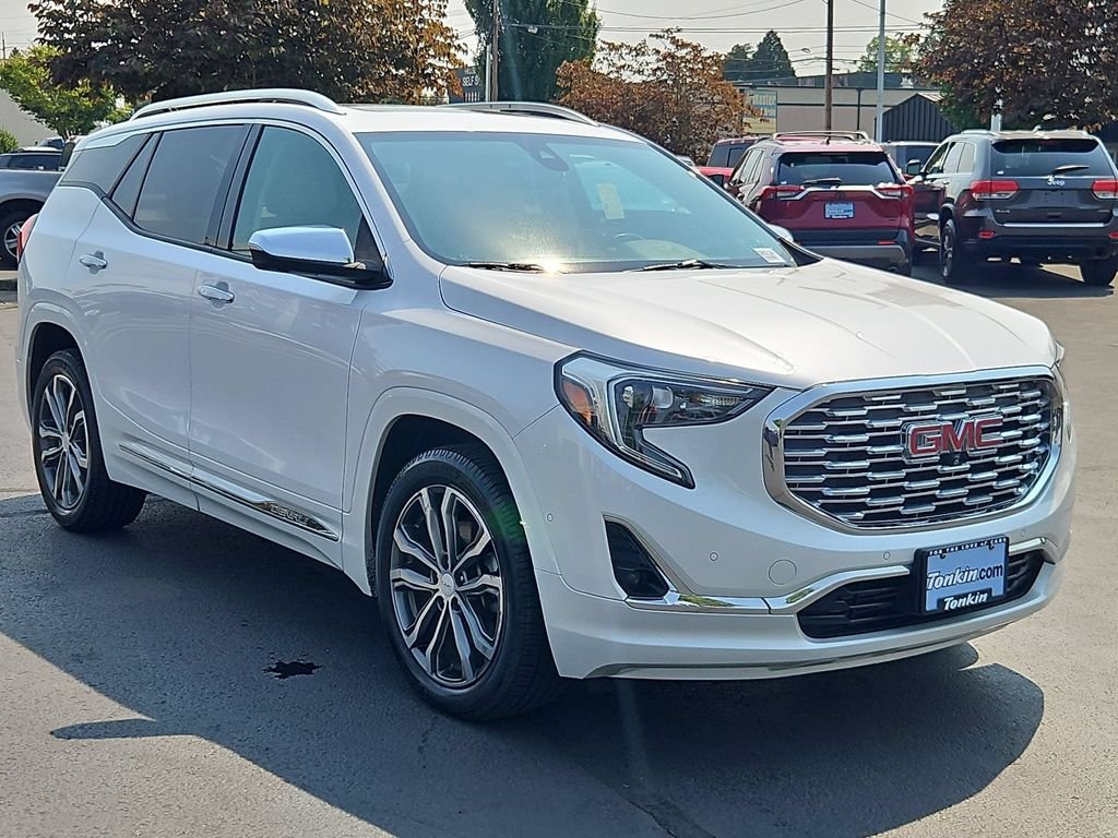 Used 2020 White Frost Tricoat GMC Denali image 8