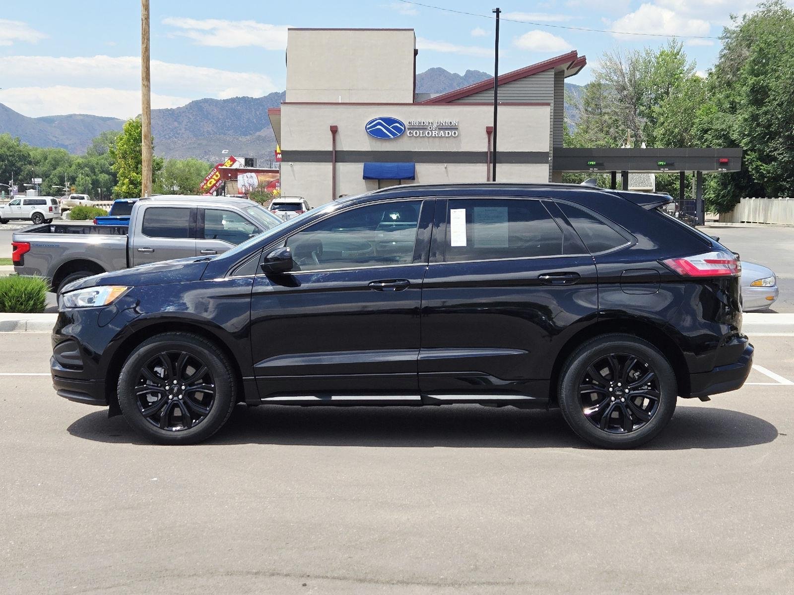 Used 2023 Agate Black Ford SE image 8