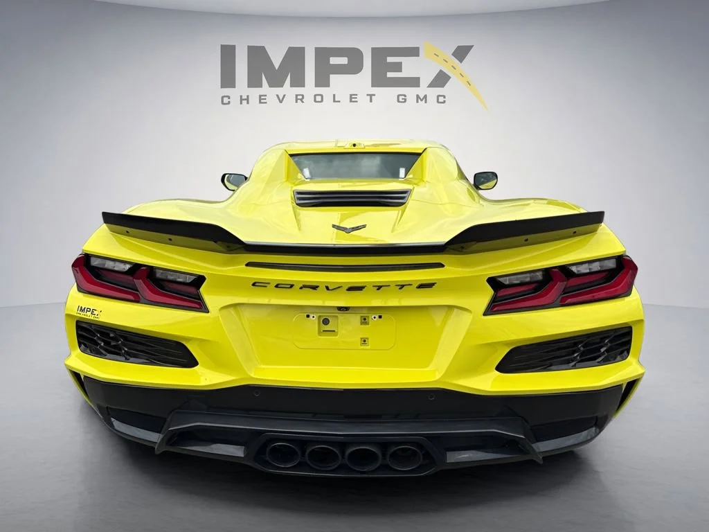 Used 2024 Accelerate Yellow Metallic Chevrolet 3LZ image 4