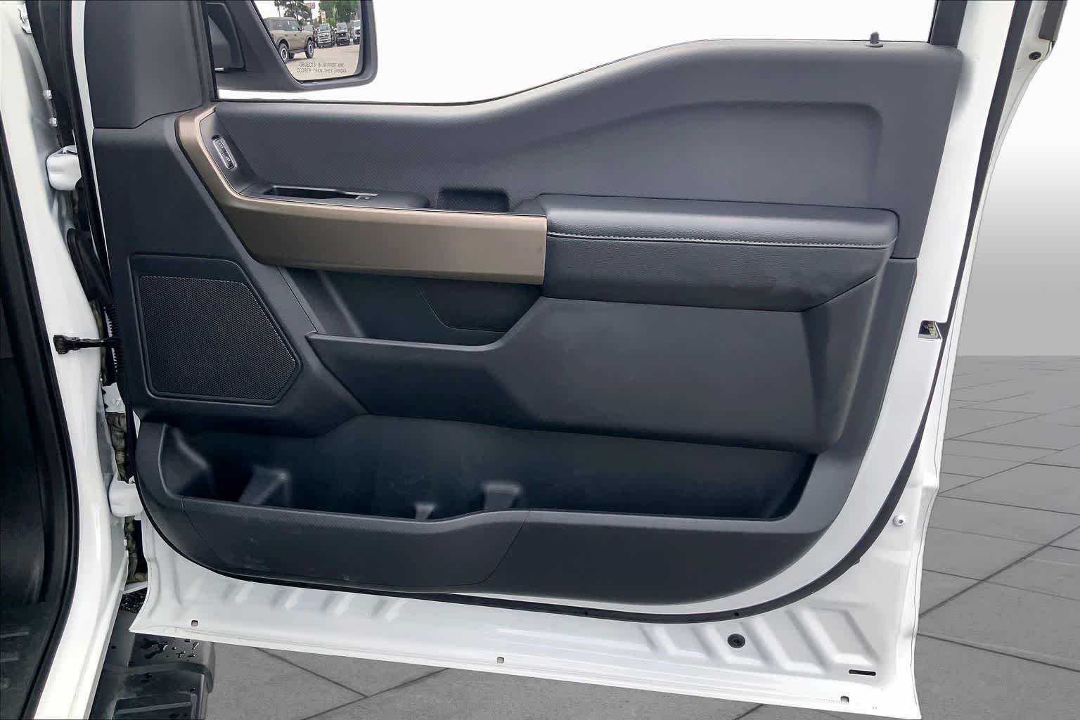 Used 2024 Oxford White Ford STX image 21