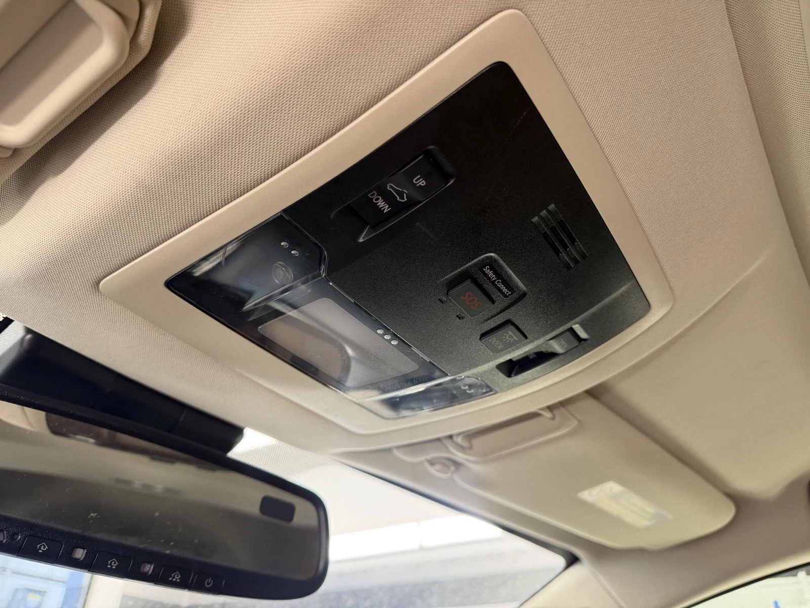 Used 2019 Eminent White Pearl Lexus Base image 20
