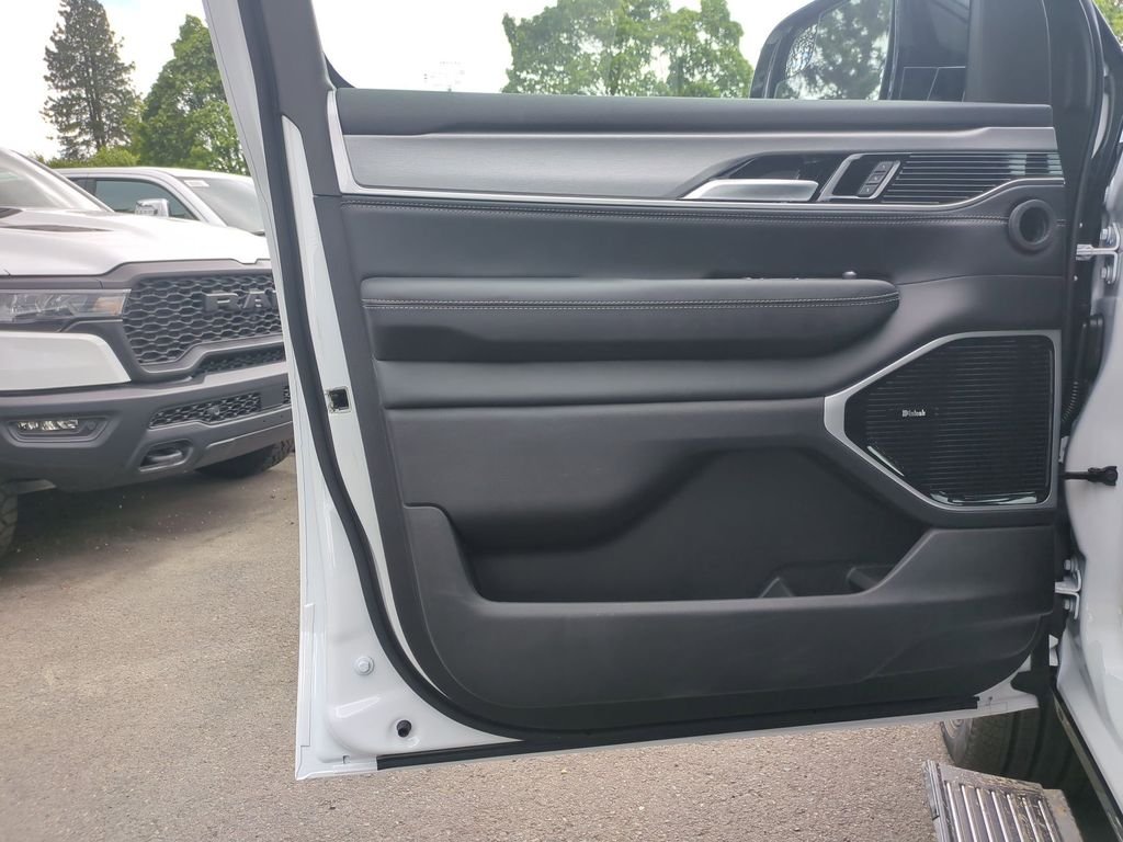 New 2026 Bright White Clearcoat Jeep Limited Reserve image 11