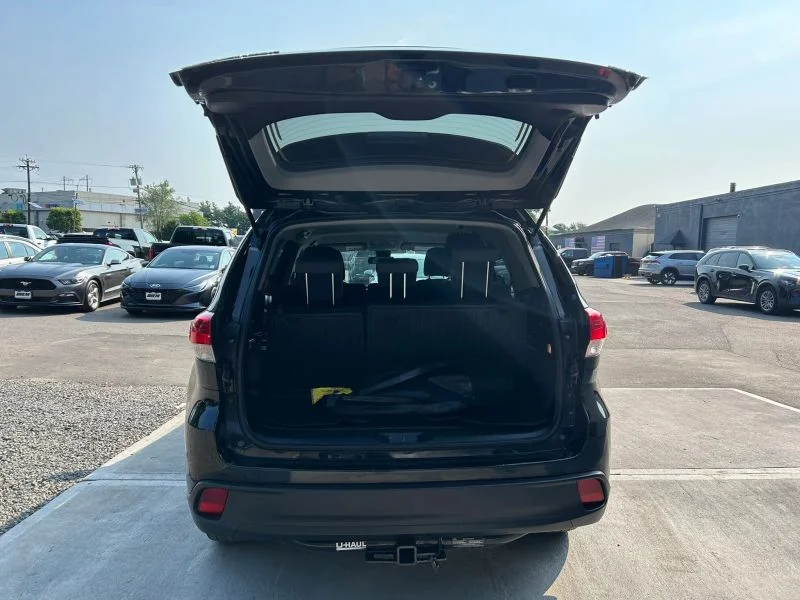 Used 2018 Black Toyota LE Sport Utility 4D image 52