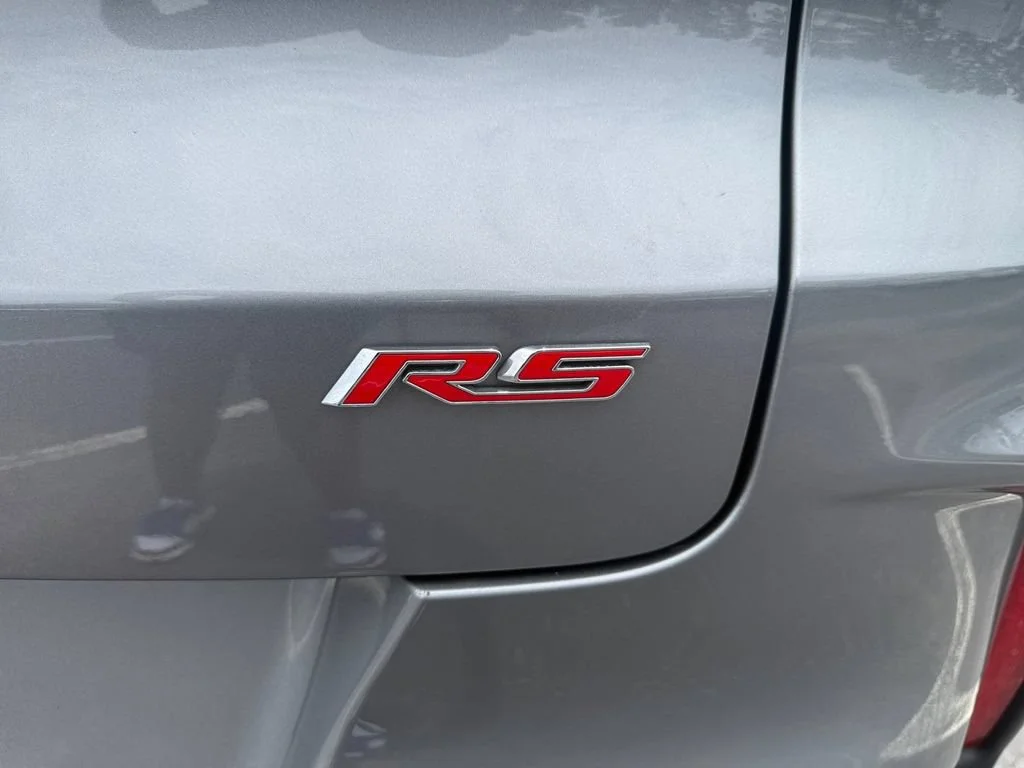 Used 2023 STERLING GRAY METALLIC Chevrolet RS image 27