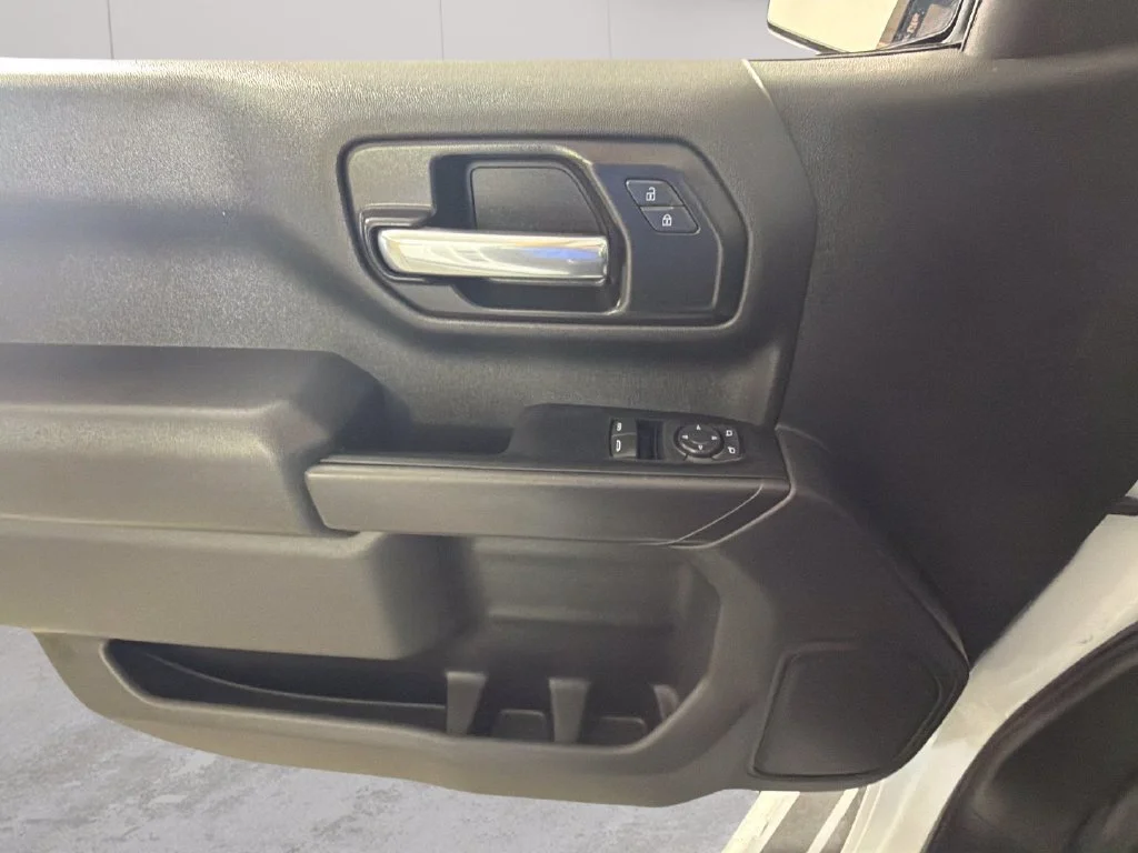 Used 2025 Summit White Chevrolet WT image 27