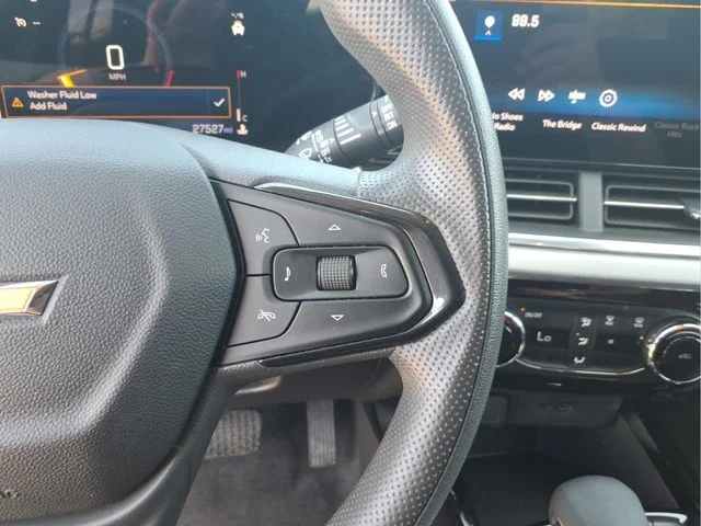 Used 2025 Red Chevrolet LT image 25