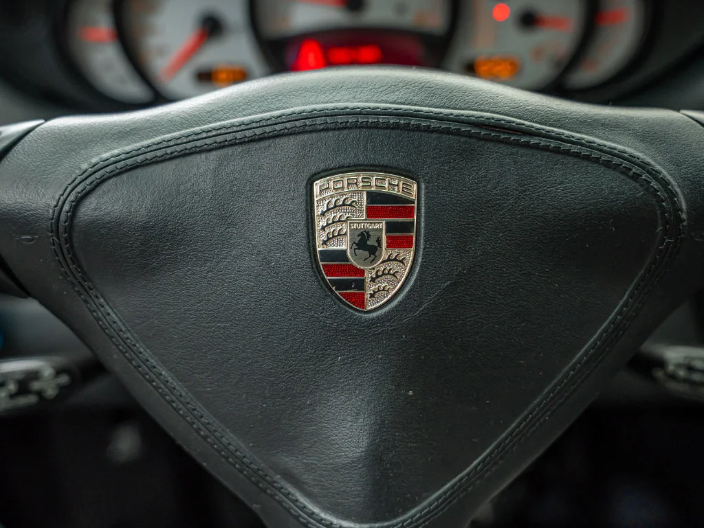 Used 2003 Arctic Silver Metallic Porsche  image 31
