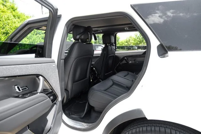 New 2026 Fuji White Land Rover Dynamic SE image 48