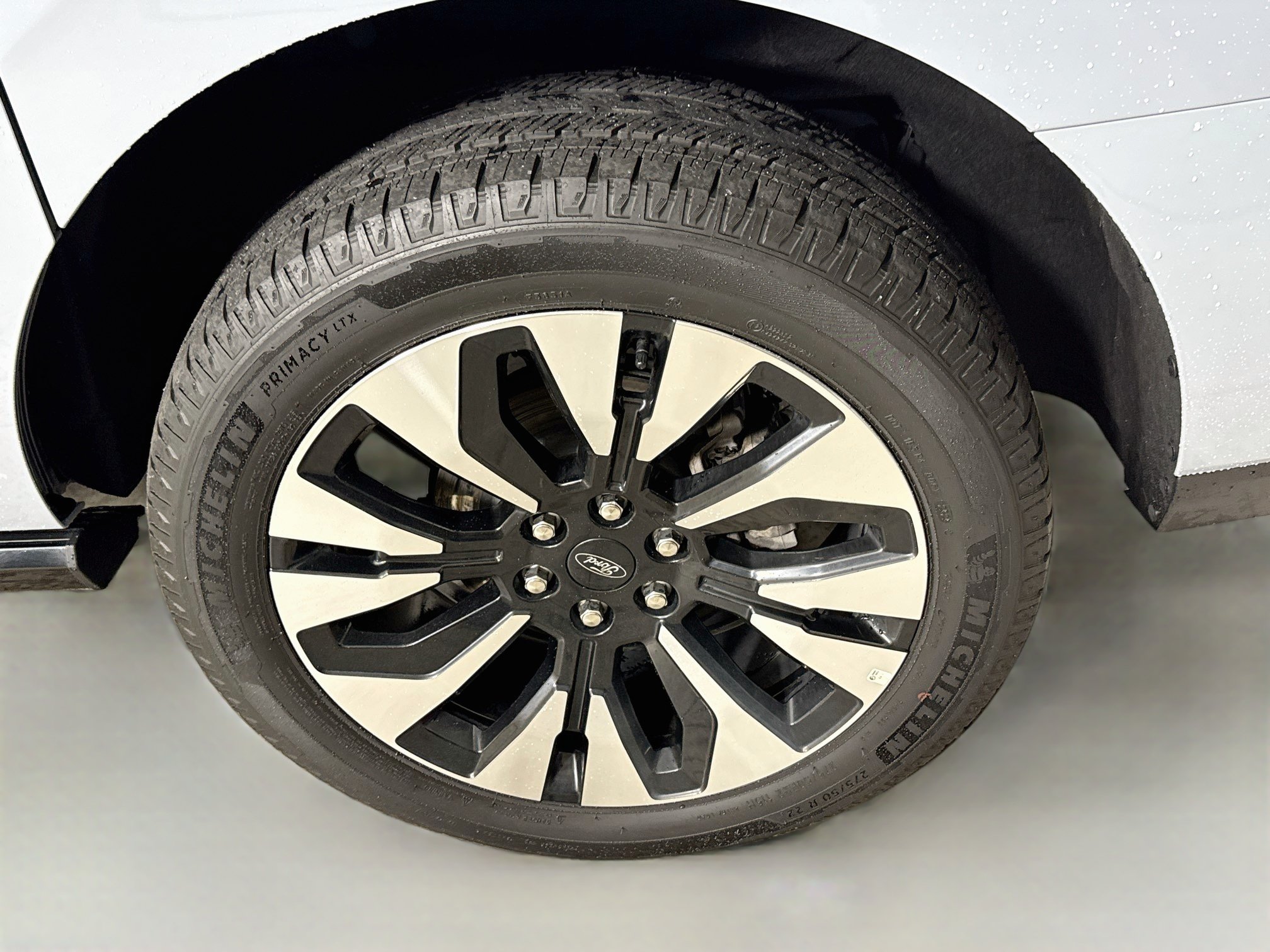 Used 2025 Glacier Gray Metallic TriCoat Ford Platinum image 34