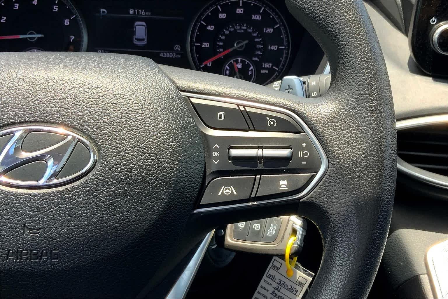 Used 2021 Twilight Black Hyundai SE image 23