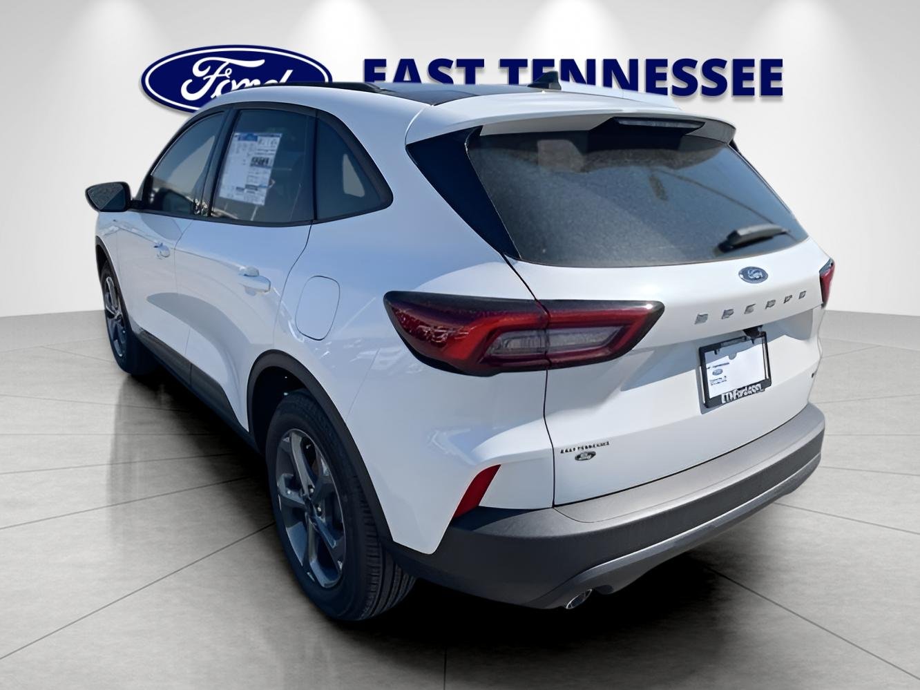 New 2025 Star White Metallic Tri-coat Ford ST-Line image 5