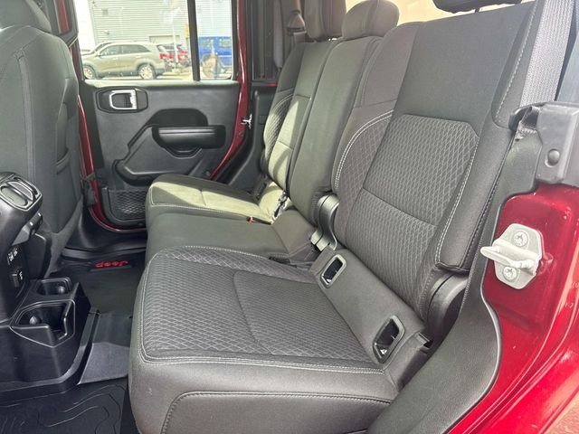 Used 2021  Jeep Sport image 16