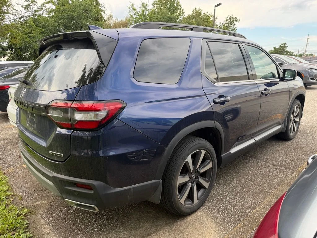 Used 2024 Blue Honda Touring image 5