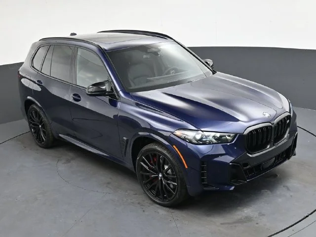 Certified Used 2026 Blue BMW M60i image 21